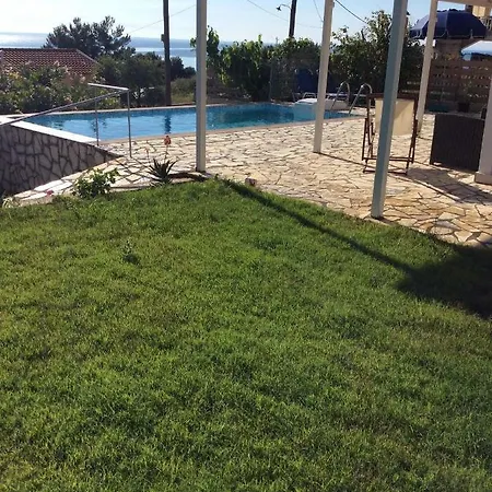 Sarakiniko With Private Pool * Poros (Kefalonia)